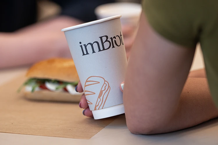 imBrot Kaffeebecher Closeup